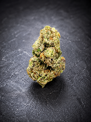 Oakland Runtz - Closed Canopy Exotic Indoor Flower